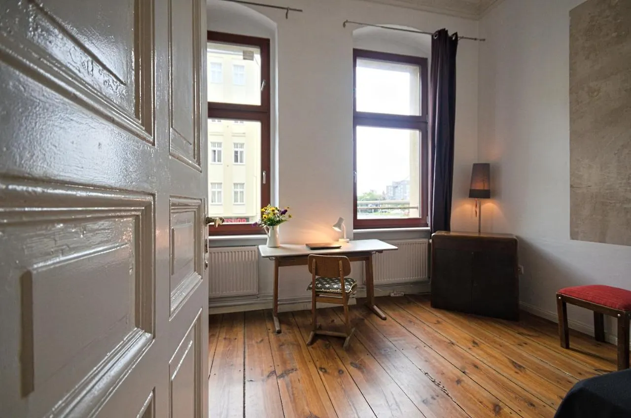2 Bedroom Apartment Berlín Alemania