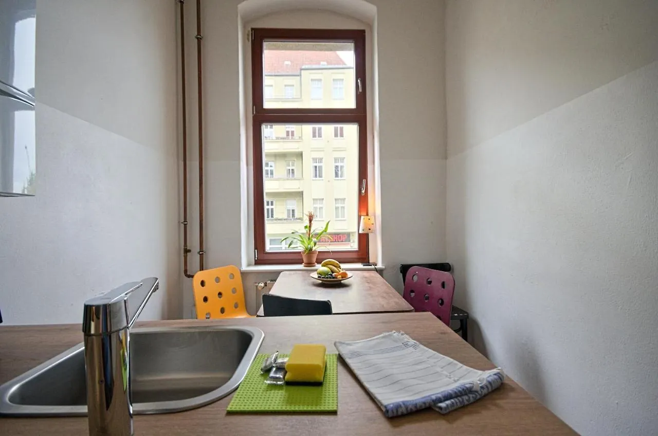 2 Bedroom Apartment Berlín 0*,